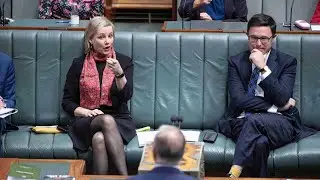 &lsquo;Battle raging inside the Liberal Party&rsquo; to become more central