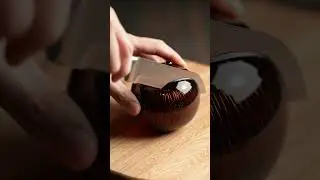 ASMR cutting a tomato #relaxing #satisfying #subscribe #viral