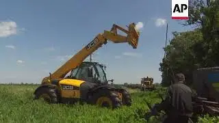 Kharkiv farmers craft innovative demining machine