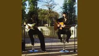 Volvi&eacute;ndome Loco (Ac&uacute;stico)
