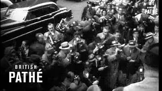 Eisenhower Meets Macarthur (1952)