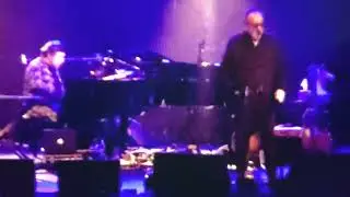 Elvis Costello Gramercy NYC - The Birds Will Still Be Singing