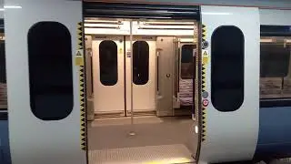 Elizabeth line British Rail Class 345 doors closing (outside)