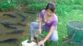 full video 30 day Fishing on a Bamboo Raft, Use Water Pump To Drain Pond Catch Many Big Catfish