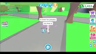 HOW TO GET A FREE NEON PET IN ADOPT ME!!