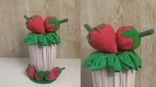 Peso de porta morangos em pote de creme