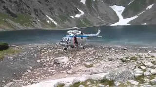Polish Police Helicopter landing at Czarny Staw