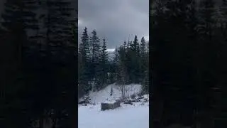 Lake in banff            Share &  subscribe #twojakelake#banff #banffinwinter