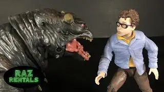 Hasbro Ghostbusters Tully's Terrible Night Louis and Terror Dog Review and Comparison Plasma Series