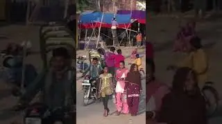 THE SLACKLINE GIRL 🇮🇳 Pushkar Mela RAJASTHAN | Indian Street Circus #shorts