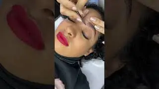 Design com henna #eyebrows #lashes #designhenna #perfecteyebrows #beautifulbrows #beutifull