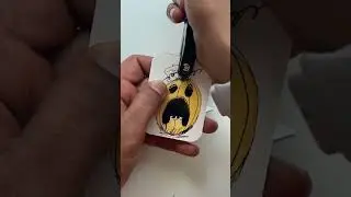 Make a spooky face pumpkin gift tag | Halloween paper crafting #handpainted #gifttag #crafting #diy