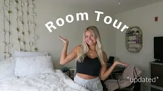 ROOM TOUR