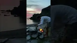 We paddled out to a private beach and set up a camp for the night 🌊 #privatebeach #wildcamping