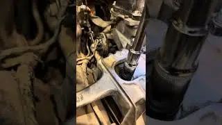 تعيير زيت وسيفون وسير مكينه الانترا ٢٠١٩ في البيت