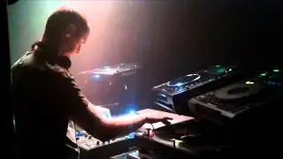 DJ Vinn draait Junk Project - Control op Retro Arena Halloween 2014 [Riva - Topradio]