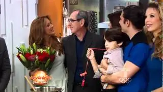 Lev&aacute;ntate | &iexcl;Sorpresa! Azucena | Telemundo