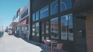 Ukrainian Couple Donates Coffee Shop Profits To Humanitarian Efforts