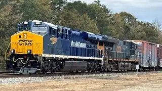Pan Am Heritage Unit leads M410 into Florence with Georgia Road sticker unit trailing