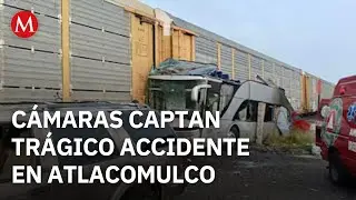 Tren arrolla autob&uacute;s de pasajeros en Atlacomulco; hay 9 muertos