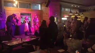 Rumswinger live at Cafe Roux 9: Trumpet solo gets everyone on their feet to dance