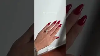 How to style an oval solitaire engagement ring