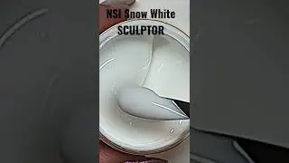 Again with the French Nails 💅🏻 NSI Snow White Sculptor is a medium bright white - self levels