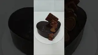 amazing heart shape chocolate cake decorating ideas #heartshapecake #shorts #ytshorts #viralvideo