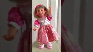 Latina Spanish singing & dancing doll (chinafake)