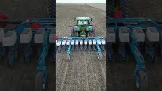 Planting sugar beets #farming #work #beets #planting #johndeere