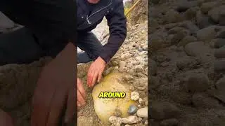 Драгоценный камень найден на берегу реки 😯❤️
