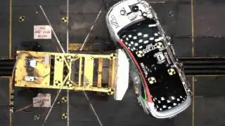 CHEVY Volt 31 MPH IIHS Side Impact Top View