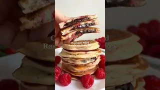 Chocolate Filled Raspberry Pancakes😍 #pancakes #breakfast #breakfastideas