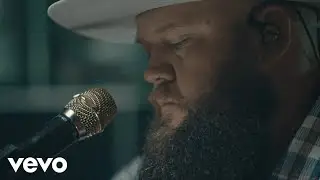 Larry Fleet - Wasted Time (In the Round)