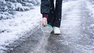 Zero poślizgu na lodzie! Ten trik jest lepszy niż s&oacute;l
