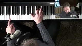 turnarounds in G - with left hand walking bass