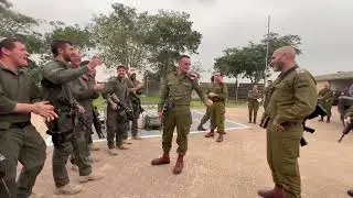 החלום של כל חייל: לעשות אוס לרמטכ