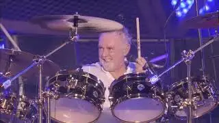 Queen+Adam Lambert Under pressure) Live in Tokyo