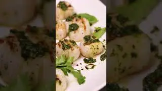 Grilled Scallops with Chimichurri