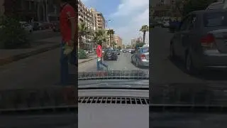 أضواء الإنتظار  Hazard Lights من أهم الأشياء فى السيارة والتى تتطلب إستخدامها بشكل صحيح للأمان #car