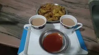 #आलू प्याज 🍠🥔 🧅🧅 के कुरकुरे पकोड़े # चाय ☕☕ चटनी के साथ #❤️❤️❤️