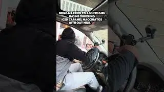 С двумя детскими автокреслами сзади #шорты #смешно ￼￼