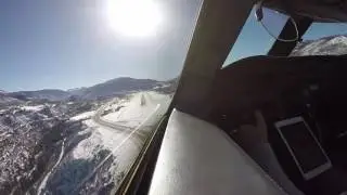 Gulfstream V landing at Aspen