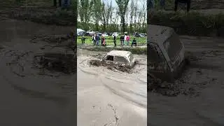 niva mudding! 😮 #lada #niva #offroad #offroading #mudbog #bogging #mudding #nissan #patrol