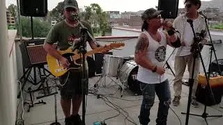 Me resfri&eacute; en Brasil - Arena Hash (cover)