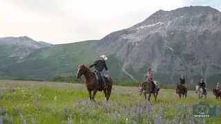 Traveling Cowboys: Follow the Two Cowboys and Experience the Lifestyle
