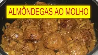ALM&Ocirc;NDEGAS MISTA AO MOLHO. AS TR&Ecirc;S PANELAS.