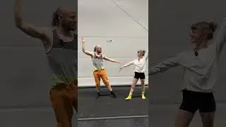 Partner Acrobatics: 4 acrobatic dance moves idea