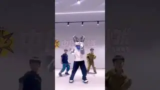 Simple and a little fast #locking #fursuitdance #streetdance #furry #kemono #FURSUIT  #dance