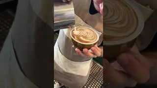 Roseta en art latte 🔥🥰🤩 #coffee #cafeteria #barista #artlatte #love